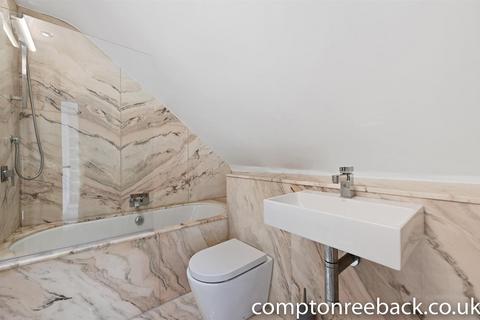 3 bedroom apartment to rent, Walm Lane, London NW2