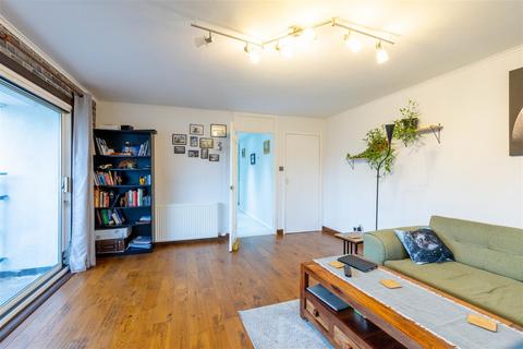 3 bedroom maisonette for sale, Strathtay Road, Perth