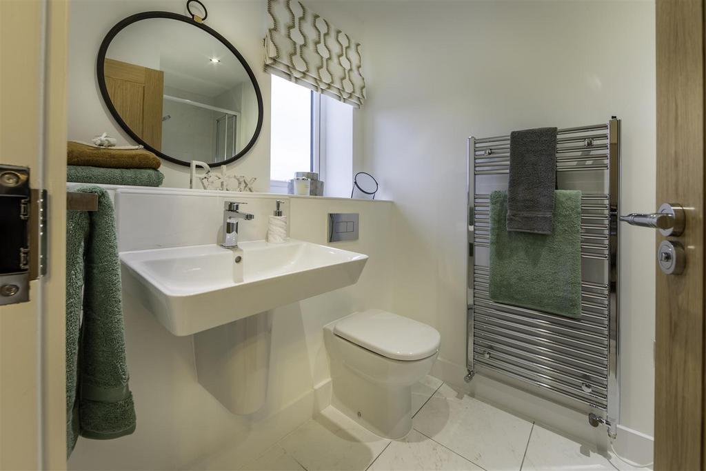 E500126 N171.jpg