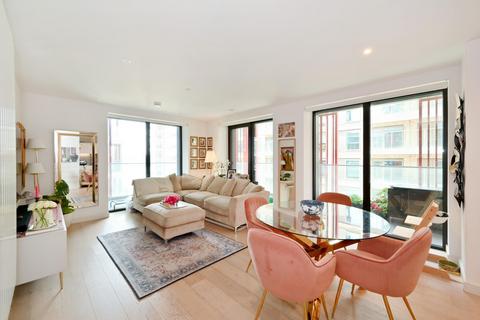 James Cook Building, Royal Wharf, London, E16