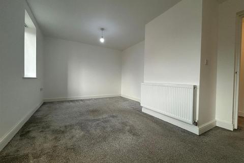 2 bedroom apartment to rent, Elizabeth Court, Wakefield, WF2