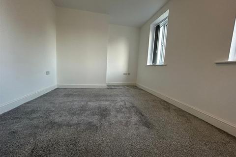 2 bedroom apartment to rent, Elizabeth Court, Wakefield, WF2