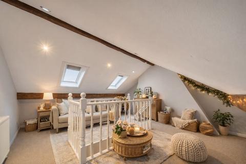 3 bedroom terraced house for sale, King Edwards Drive, Harrogate, North Yorkshire, HG1