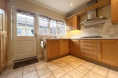 2 bedroom terraced house to rent, The Courtyard, Spital Road, CM9