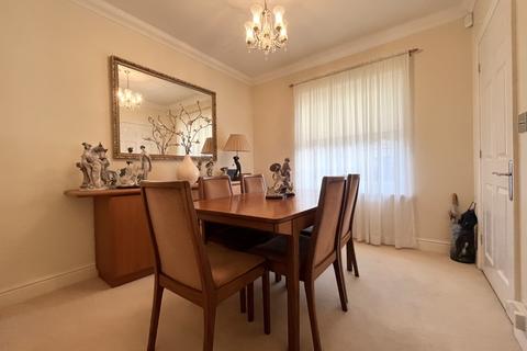 2 bedroom terraced house to rent, The Courtyard, Spital Road, CM9