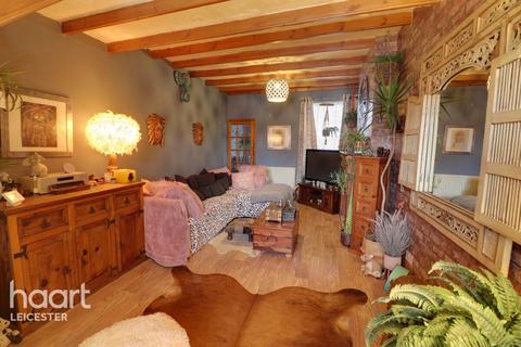 2 bedroom terraced house for sale, Sulgrave Road, Leicester