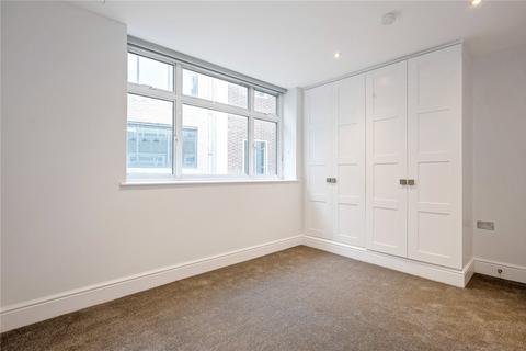 undefined, Saffron Hill, London, EC1N