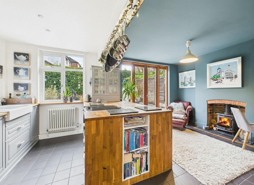 Dining/Kitchen