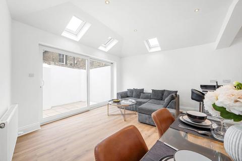 undefined, Rossiter Road, London SW12