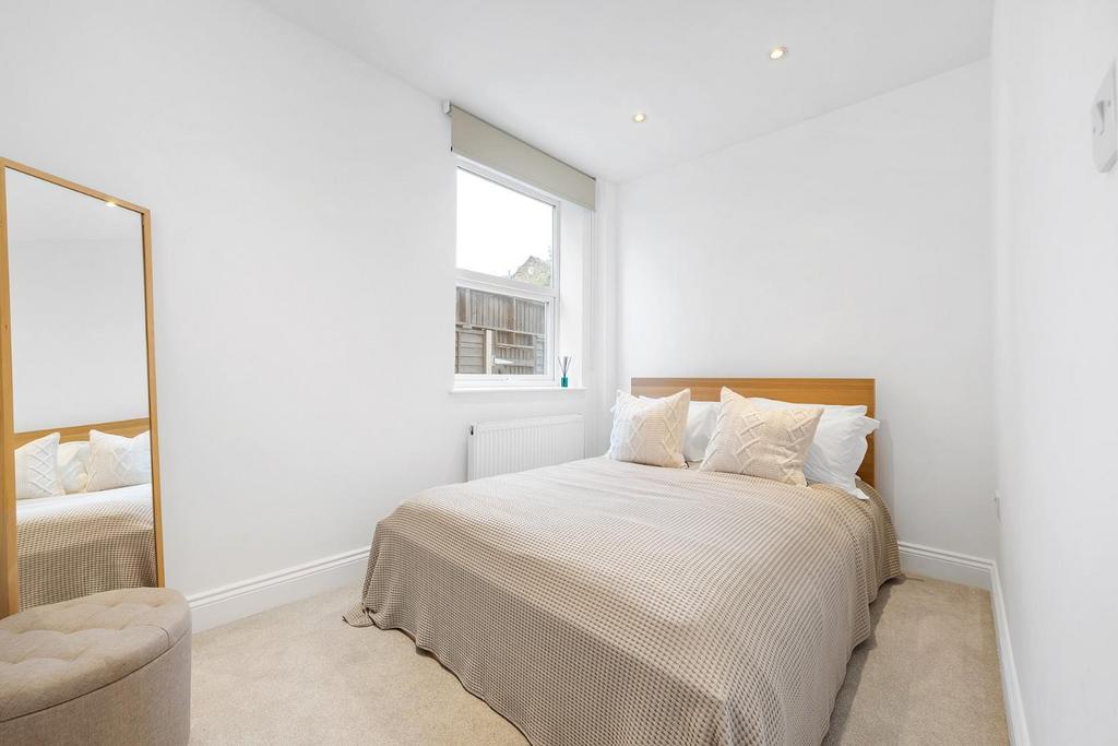 Bedroom 3.JPG