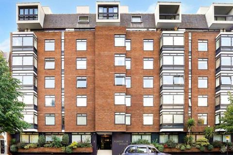 2 bedroom flat to rent, Sloane Street, London SW1X