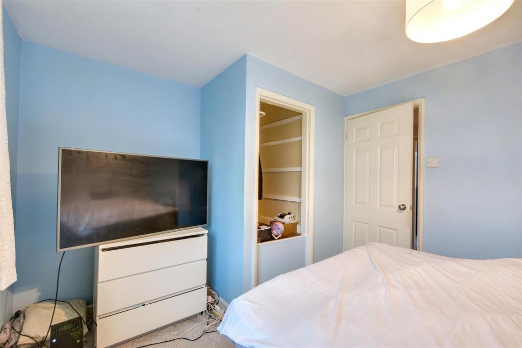 Bedroom 1 2.jpeg