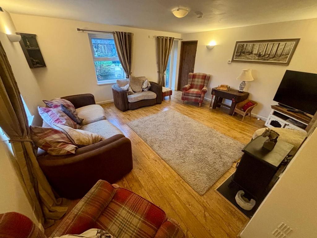 Living room (second image)