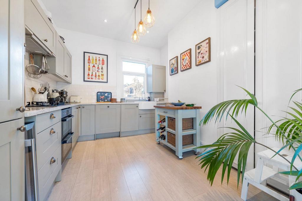 Kitchen.JPG
