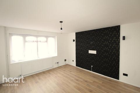 3 bedroom terraced house to rent, Shackerdale Road, LEICESTER