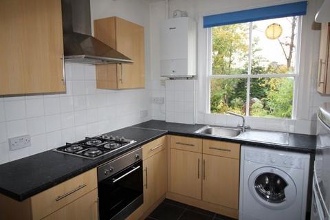 2 bedroom flat to rent, Granville Road, Sevenoaks TN13 1HA