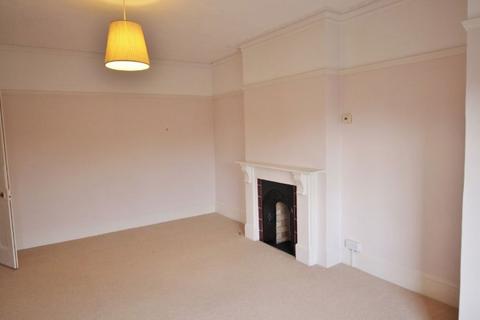 2 bedroom flat to rent, Granville Road, Sevenoaks TN13 1HA