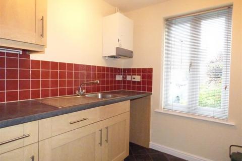2 bedroom end of terrace house to rent, Orwell Close, Stratford-upon-Avon