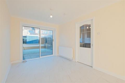 2 bedroom terraced house to rent, Viewmount Crescent, Strathaven