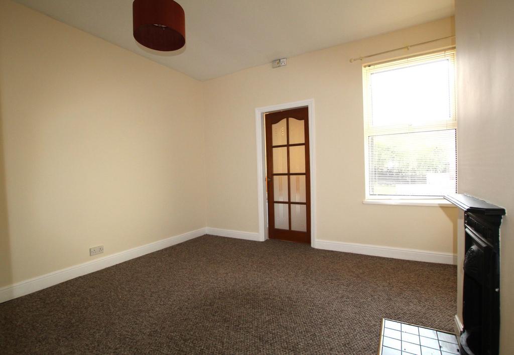 Rear double bedroom