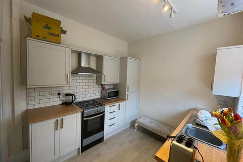 undefined, Street Houses, Carleton BD23