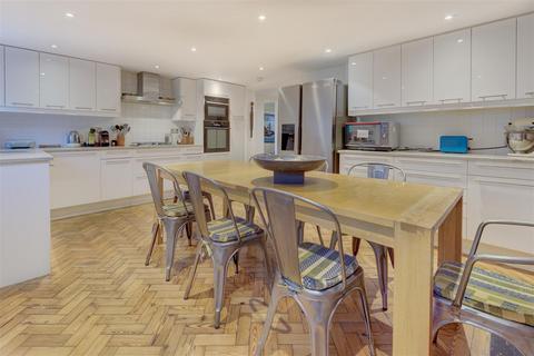undefined, Rotherwick Road, NW11