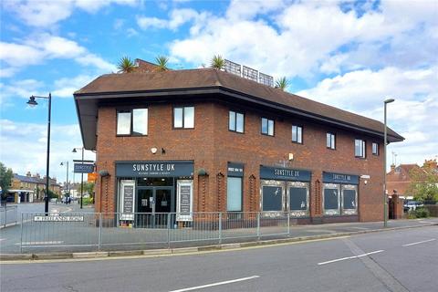 2 bedroom apartment for sale, Freelands Road, Cobham, Surrey, Surrey, KT11