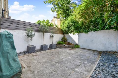 2 bedroom maisonette to rent, Lavender Sweep, Clapham, SW11