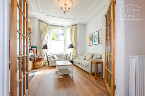 2 bedroom maisonette to rent, Lavender Sweep, Clapham, SW11