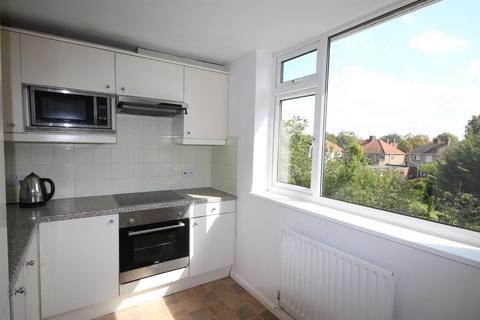 2 bedroom apartment to rent, Lilac Court, Cherry Hinton Road