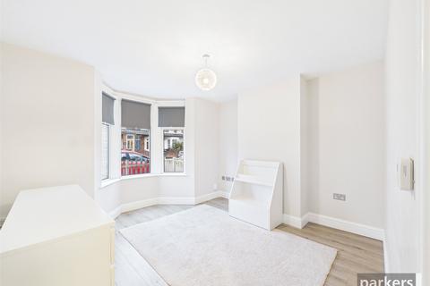 undefined, Briants Avenue, Reading RG4