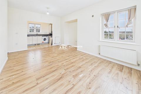 2 bedroom apartment to rent, Marchant Close, Mill Hill