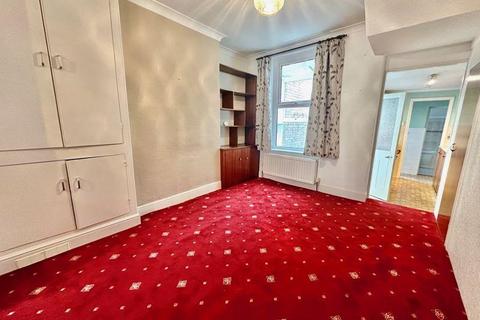 3 bedroom terraced house to rent, Western Road, Newton Abbot