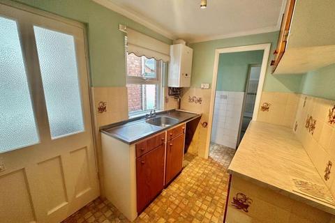 3 bedroom terraced house to rent, Western Road, Newton Abbot