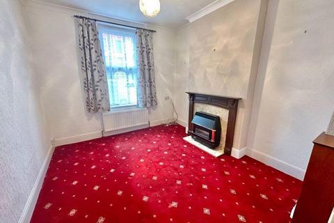 3 bedroom terraced house to rent, Western Road, Newton Abbot