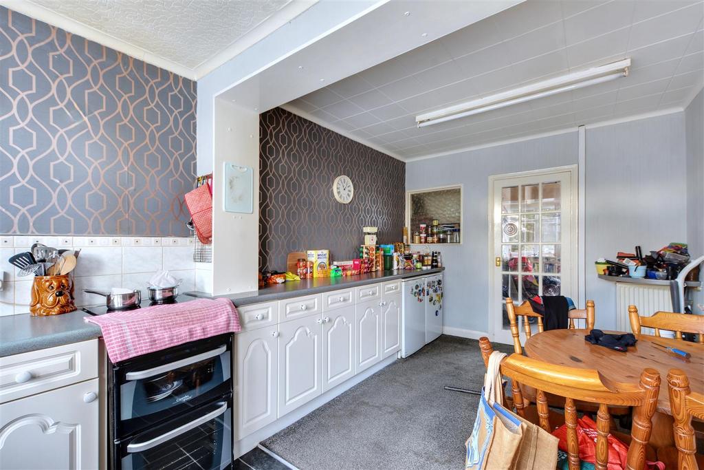 Kitchen 4.jpeg