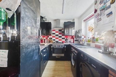 2 bedroom end of terrace house for sale, Maldon Gardens, Gloucester