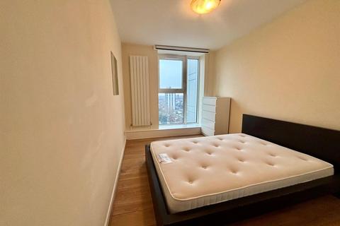 3 bedroom block of apartments to rent, Bray, Fellows Road, London