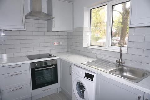 2 bedroom ground floor flat to rent, Chessington Hall Gardens, Chessington, Surrey. KT9 2HH