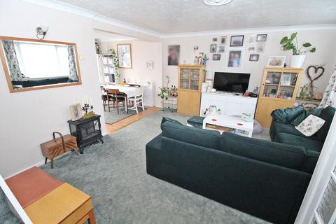 3 bedroom terraced house for sale, Finch Walk, Flitwick