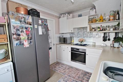 3 bedroom terraced house for sale, Finch Walk, Flitwick