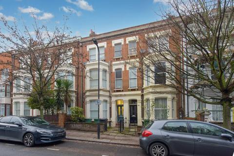 Gascony Avenue, West Hampstead, London, NW6