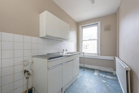 1 bedroom flat for sale, Gascony Avenue, West Hampstead, London, NW6