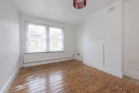 1 bedroom flat for sale, Gascony Avenue, West Hampstead, London, NW6