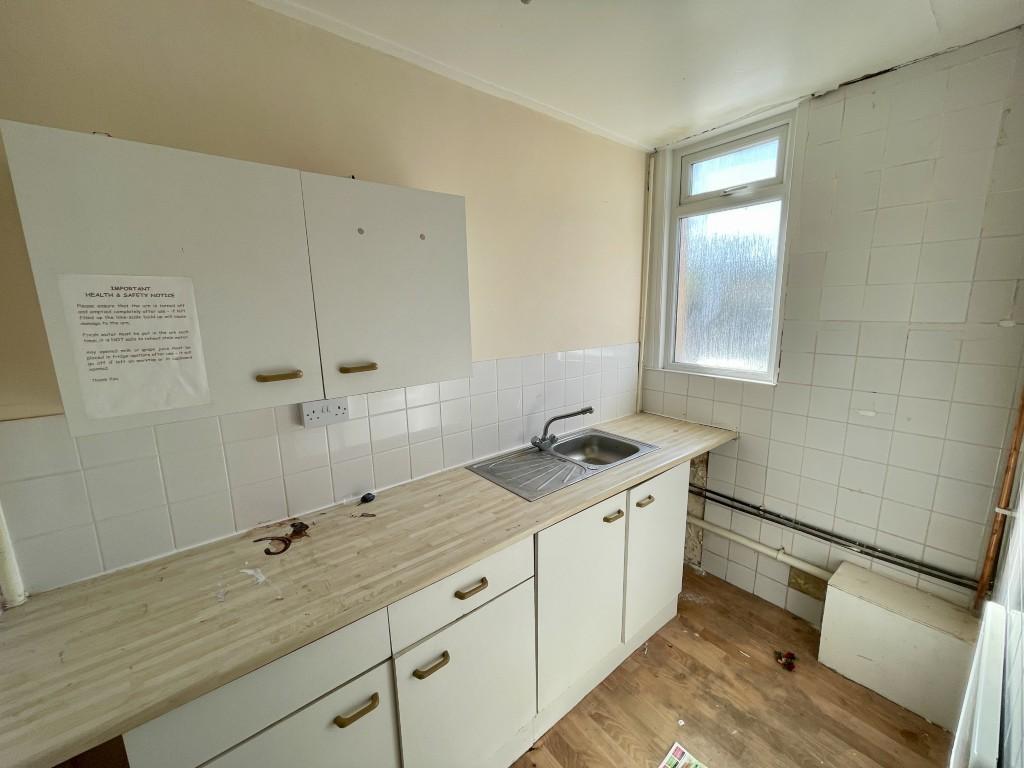5 Medium T202601071145.jpg