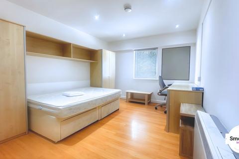 1 bedroom penthouse to rent, Plymouth, Devon PL4