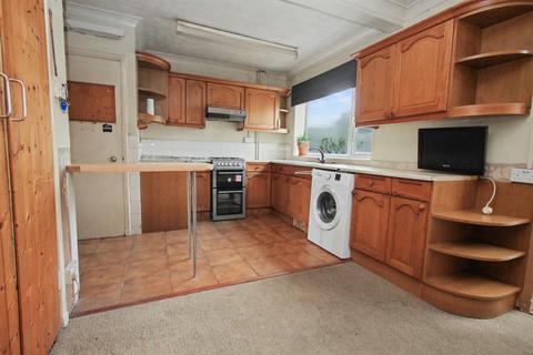 3 bedroom semi-detached house for sale, Bramley Crescent, Southampton SO19