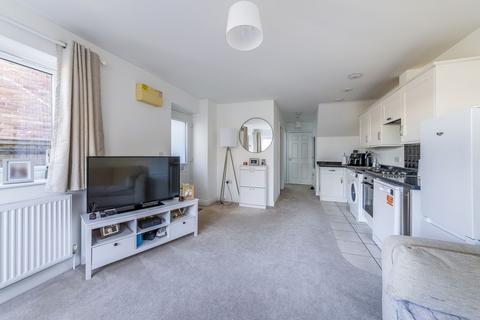 2 bedroom flat to rent, Wootton Road, Abingdon OX14