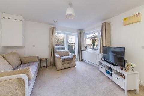 2 bedroom flat to rent, Wootton Road, Abingdon OX14