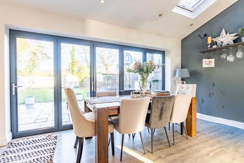 3 bedroom semi-detached house for sale, Cavan Drive, Hertfordshire AL3